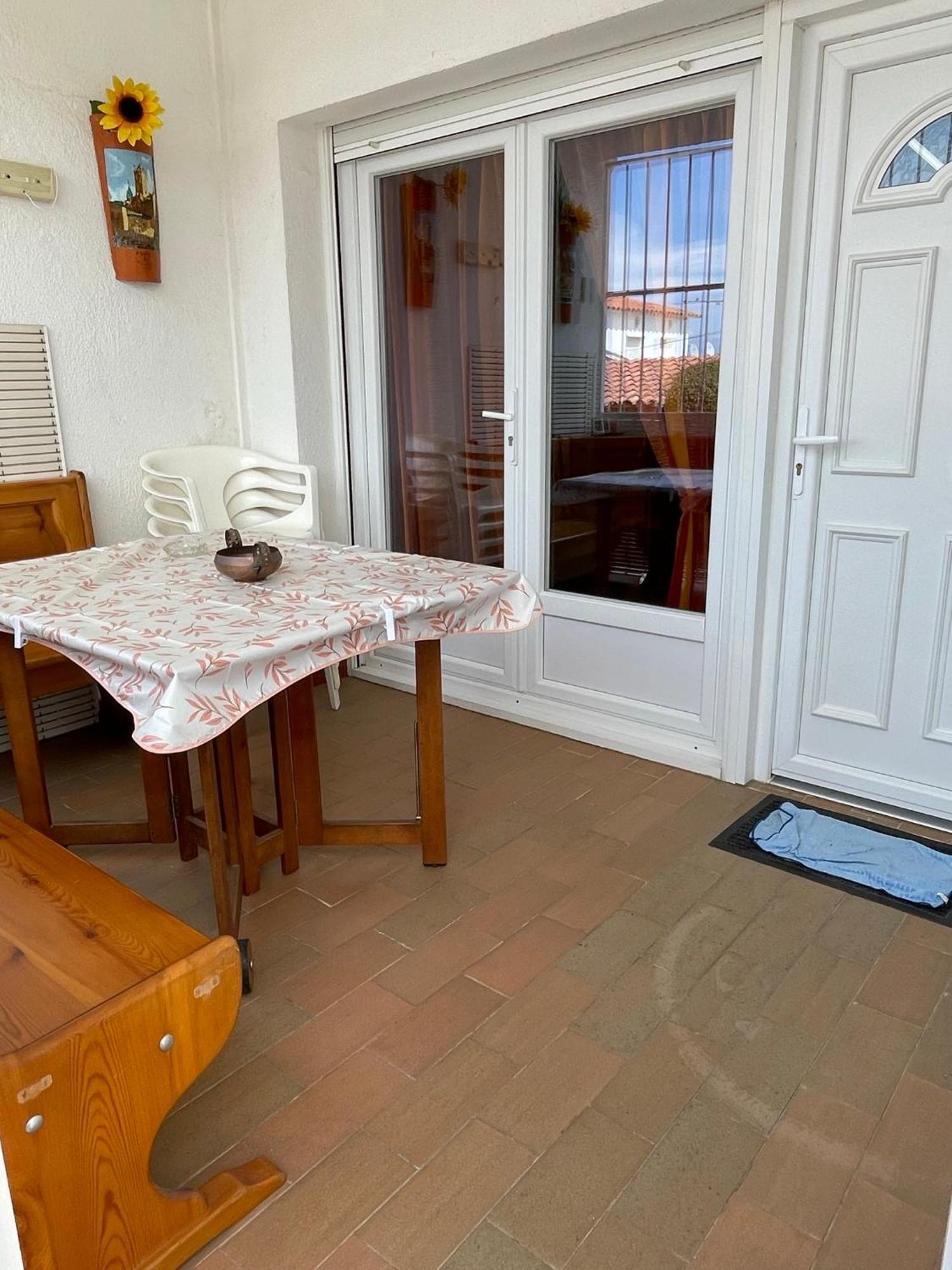 Charme Et Simplicite De Ce Nouveau Bien Empuriabrava Dış mekan fotoğraf